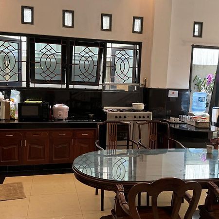 Fora Capsule Hostel Tuban Kuta Lombok Εξωτερικό φωτογραφία