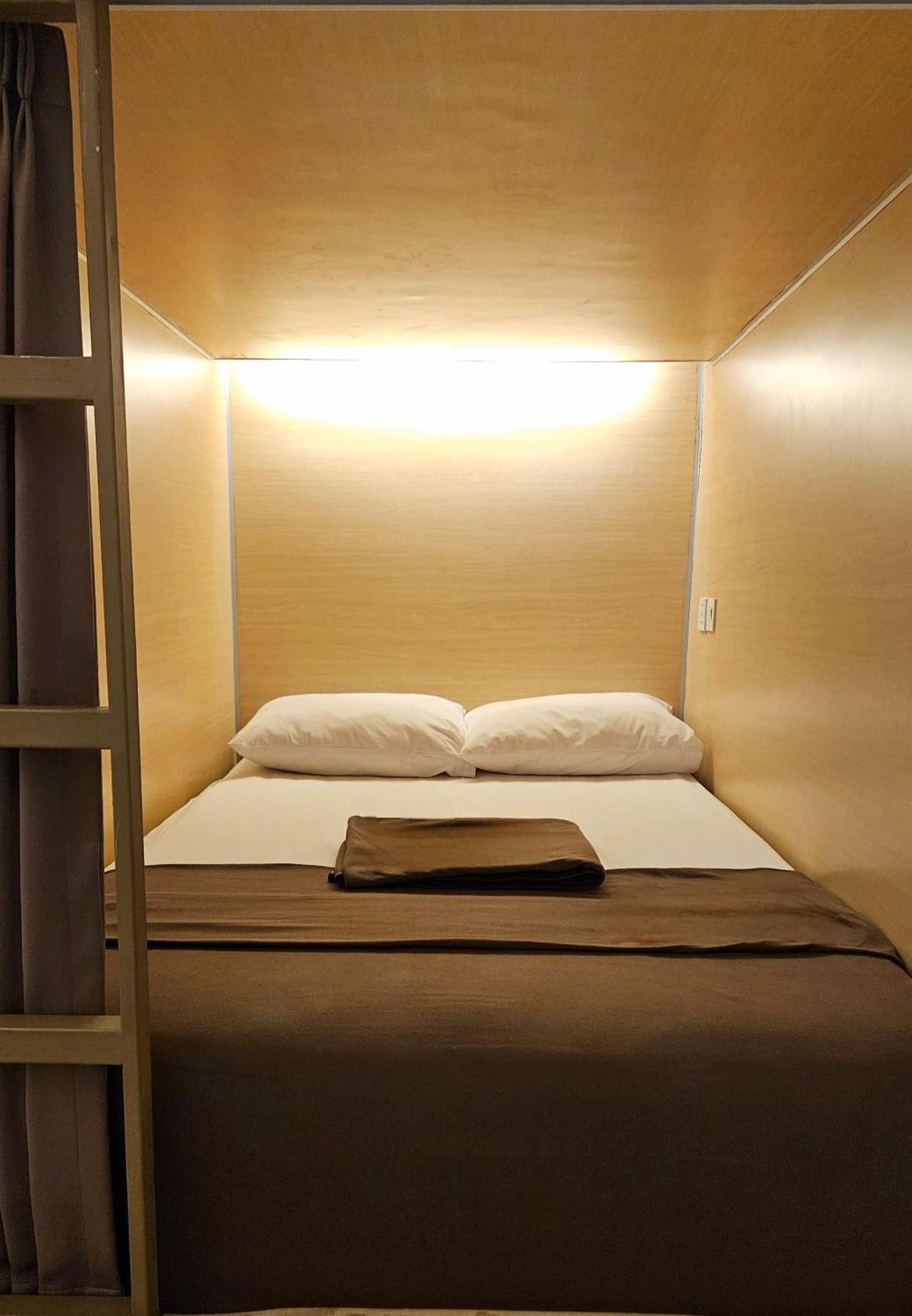 Fora Capsule Hostel Tuban Kuta Lombok Εξωτερικό φωτογραφία