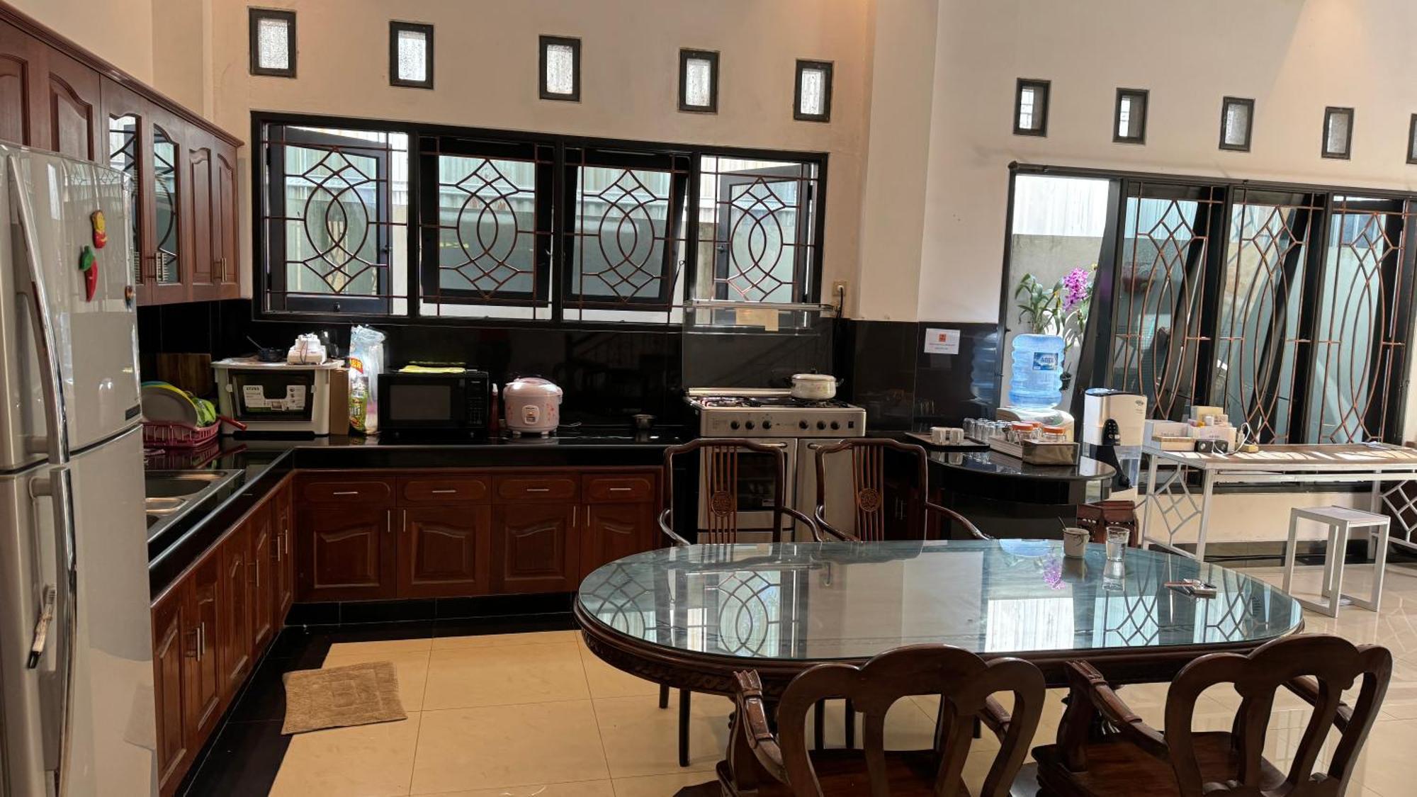 Fora Capsule Hostel Tuban Kuta Lombok Εξωτερικό φωτογραφία