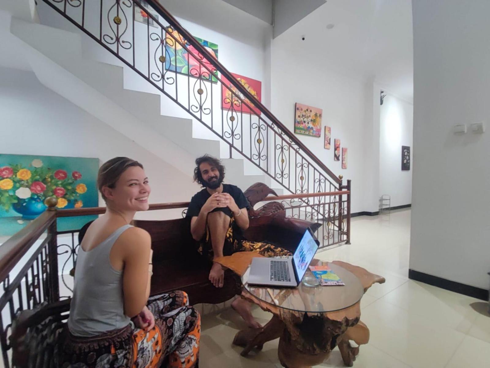 Fora Capsule Hostel Tuban Kuta Lombok Εξωτερικό φωτογραφία