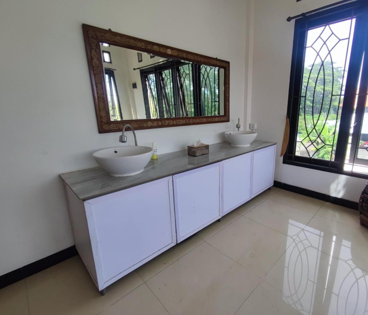 Fora Capsule Hostel Tuban Kuta Lombok Εξωτερικό φωτογραφία