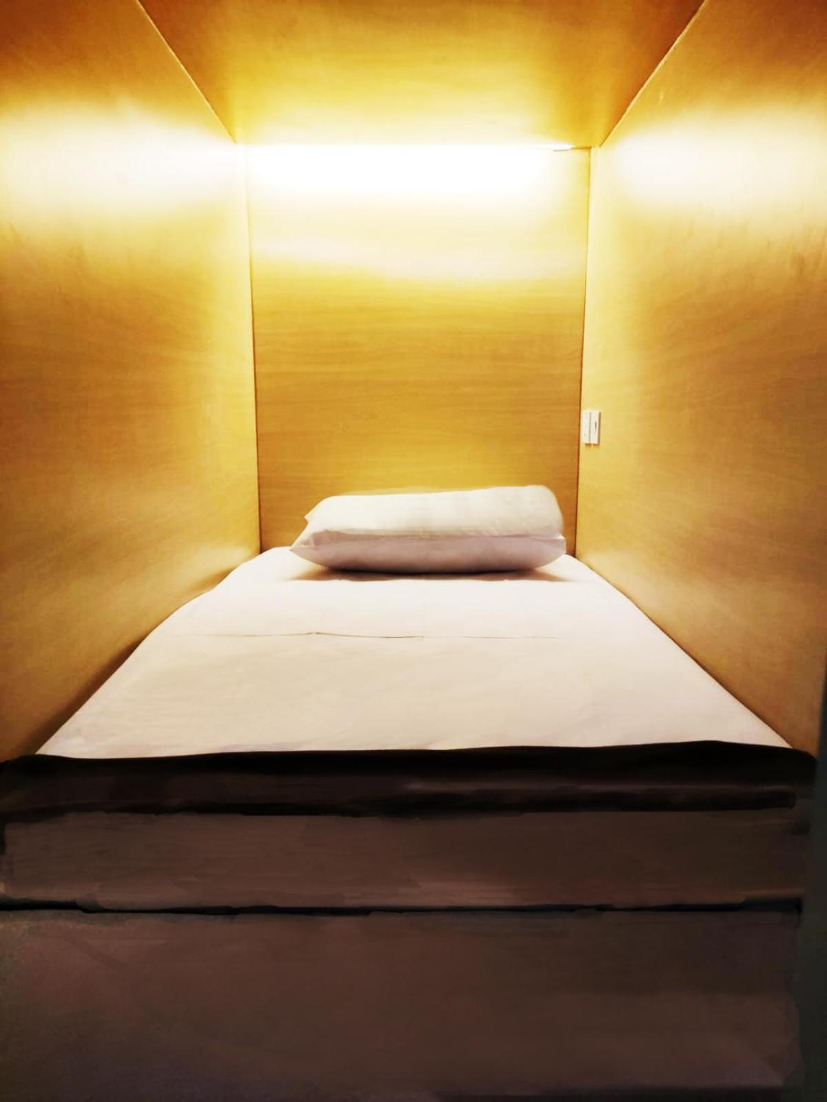 Fora Capsule Hostel Tuban Kuta Lombok Εξωτερικό φωτογραφία